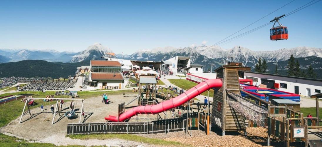 Family Friendly Chalet - Central With Beautiful Mountain Views Зеефелд в Тирол Екстериор снимка