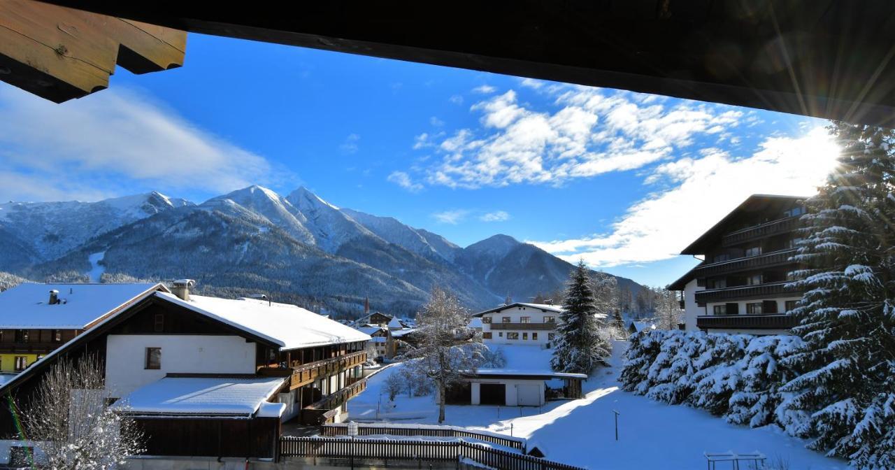 Family Friendly Chalet - Central With Beautiful Mountain Views Зеефелд в Тирол Екстериор снимка